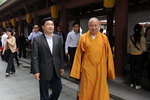 王荣书记考察大华兴寺