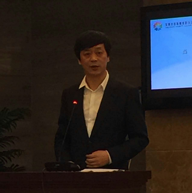 深圳市总商会荣誉会长张思民当选首届会长并作发言_副本